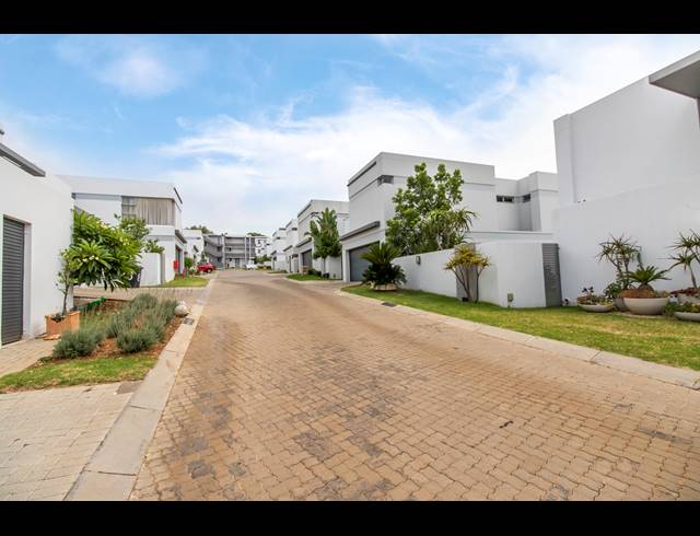 3 BEDROOM CLUSTER SOLD IN BRYANSTON